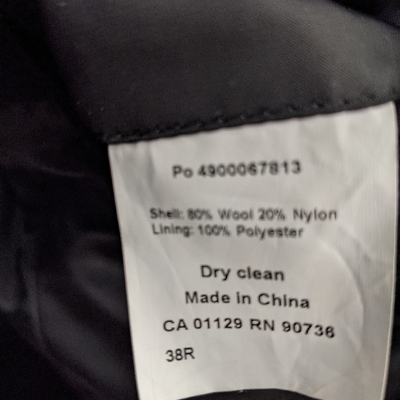Mens wool coat, like new, gently used. Super soft - Picture 2 of 2